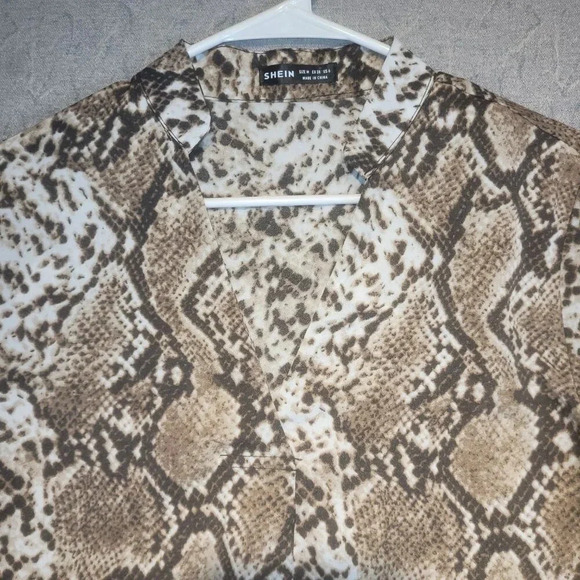 Shein Women's Brown/White Snakeskin Long Sleeve Button Down  Shirt Medium US 6 - Picture 2 of 10